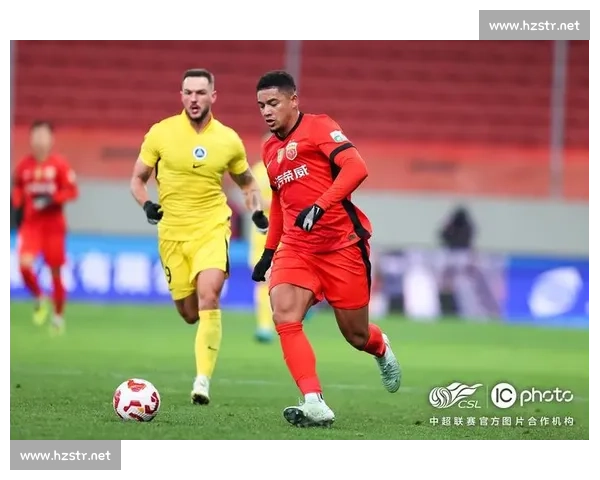 中超第 16 轮焦点战：深圳新鹏城 1-2 遭上海海港逆转，实况足球联动再现经典！